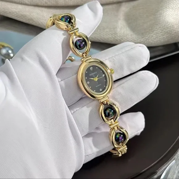 Vintage Black Dial Gold Plated Women’s Bracelet Watch